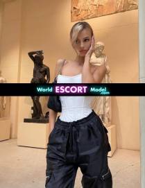 MAGGIE LUX